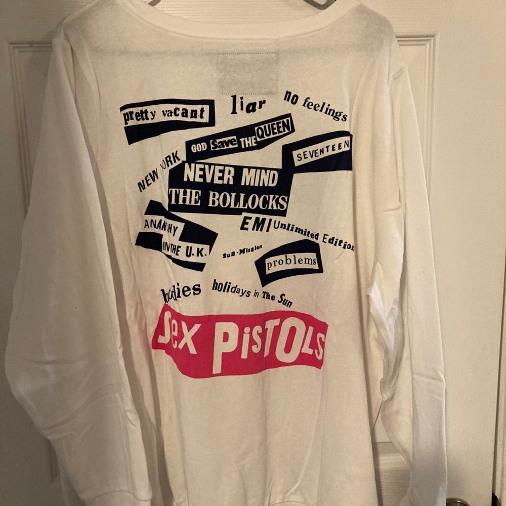 NWT Sex Pistols Cozy Fleece Crew Neck Sweatshirt - Picture 2 of 4